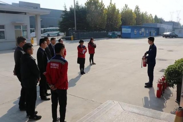 潍坊综合保税区应急管理中心走进辖区仓储物流企业开展消防安全培训活动-2.jpg