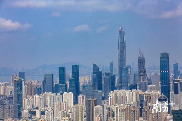 国产手机全球疯抢，广东加工贸易满血复活的秘诀是？|经济粤评-8.jpg