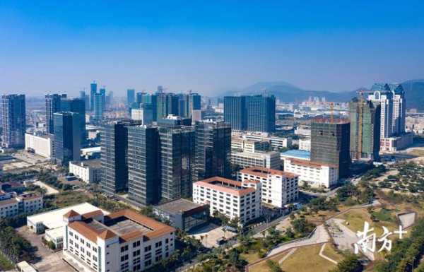 权威访谈 | 珠海保税区管委会主任赵力：做好粤澳深度合作拓展区-3.jpg