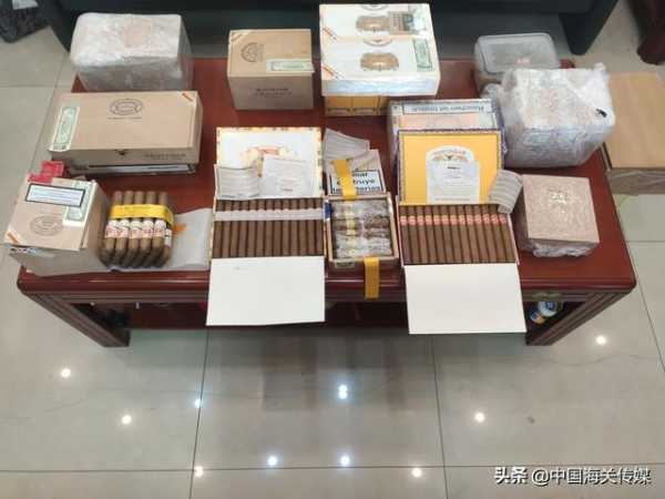 现场直击！小区住宅抓获涉案人员5名-7.jpg