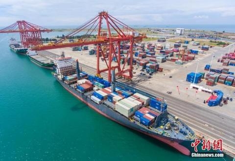 商务部：去年前18家自贸试验区实现进出口总额4.7万亿-1.jpg