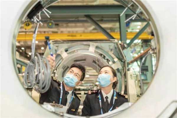 南京海关：支部建在科上 坚守国门不打烊-2.jpg