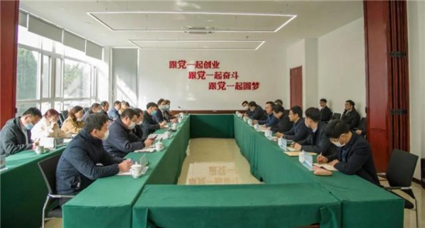 威海综合保税区组织召开工业企业座谈会-1.jpg