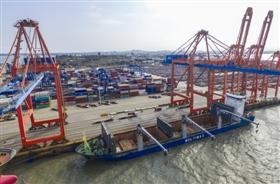 石湖港外贸进出口件杂货业务 首次实现同船“重进重出”-1.jpg