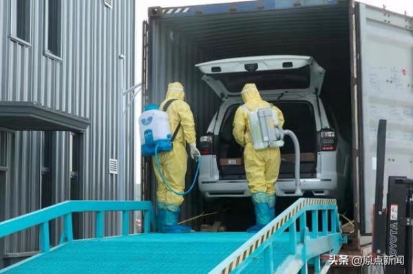 西安航空基地综合保税区首批平行进口汽车顺利入区-2.jpg