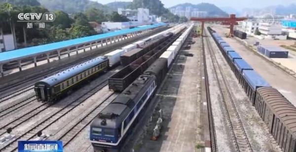 海关总署公布今年前5个月外贸出口数据｜挖掘外贸优势 市场多元化更有活力-3.jpg