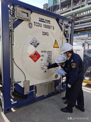 海关高效护航新能源车用材料供应出口-1.jpg