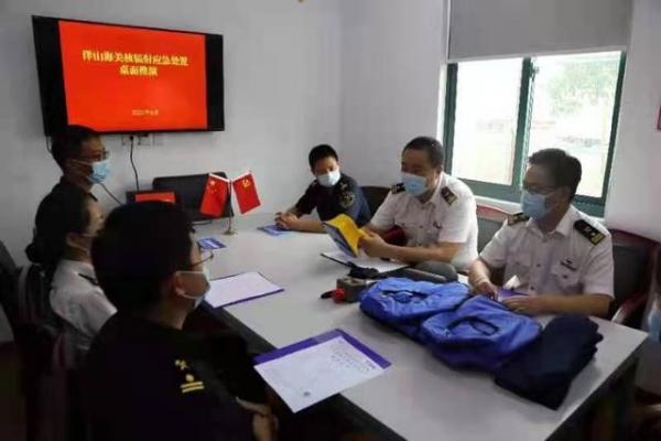 强意识、查隐患、促整改！上海海关全方位多维度构建口岸安全防护网-1.jpg